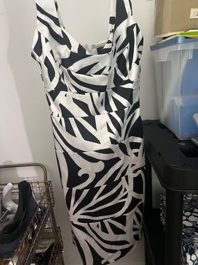 White House Black Market Black and White Printed Midi Dress